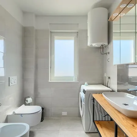 アパート 2217 メドゥリン